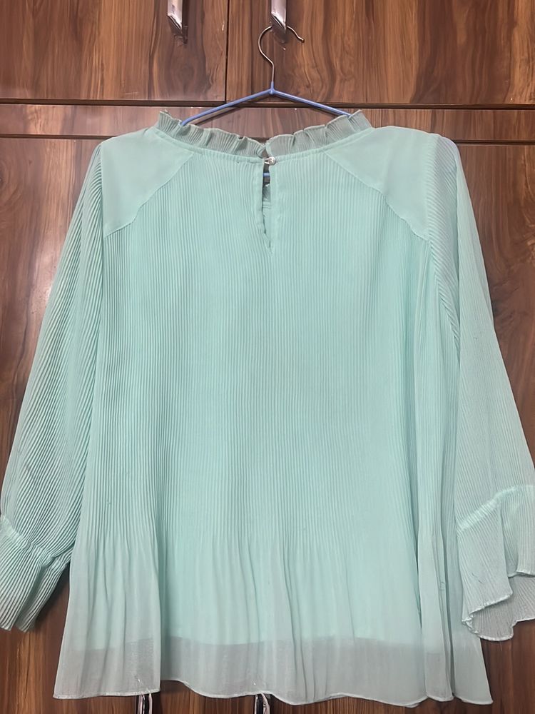 Sea Green Top