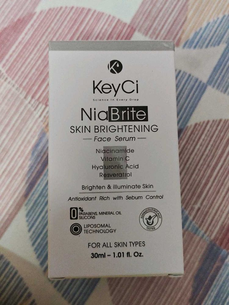 KeyCi NiaBrite Skin Brightening Face Serum