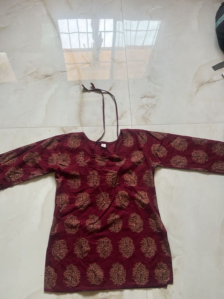Maroon Printed Knot Kurta