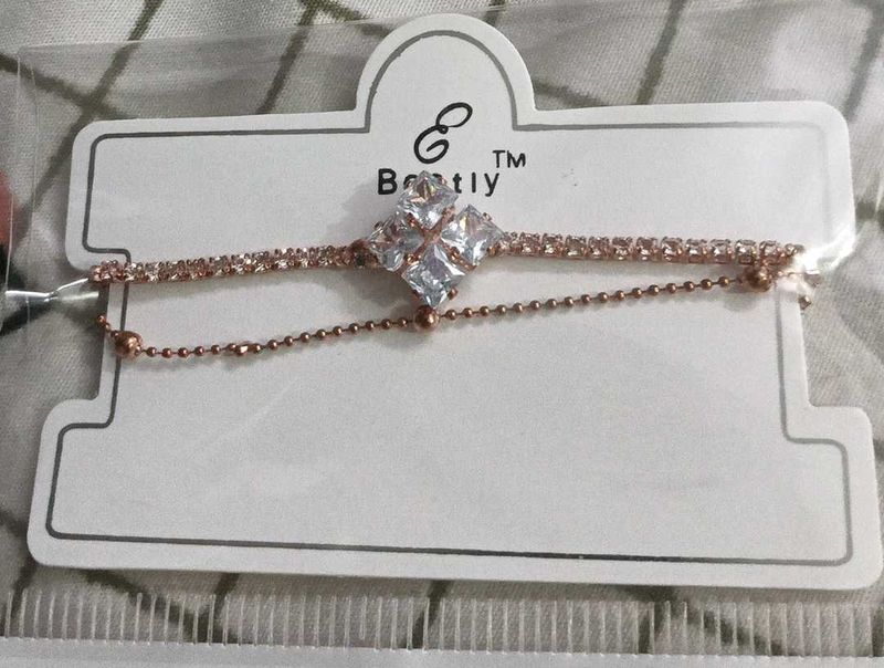Sparkling Clover Charm Bracelet