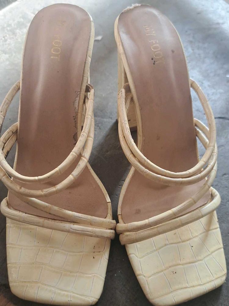 Stylish Cream Heeled Sandals