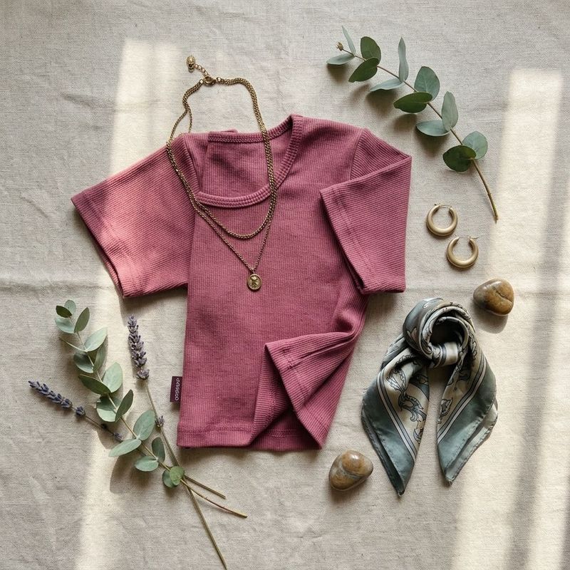 Chic Ribbed Pink Top