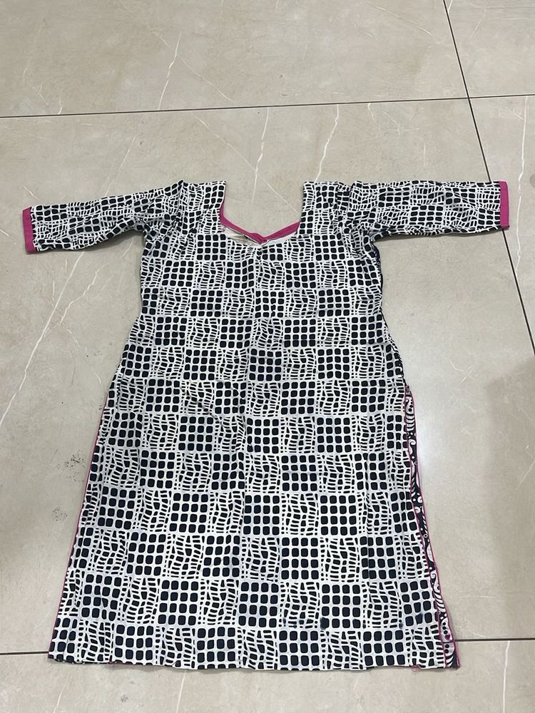 Stylish Paisley Print Kurta