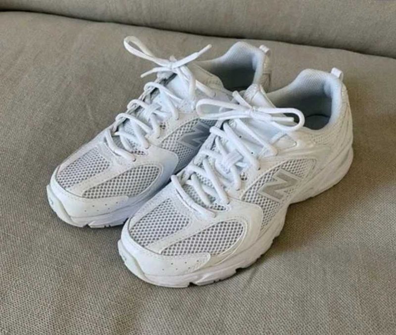 (new Balance sneakers)