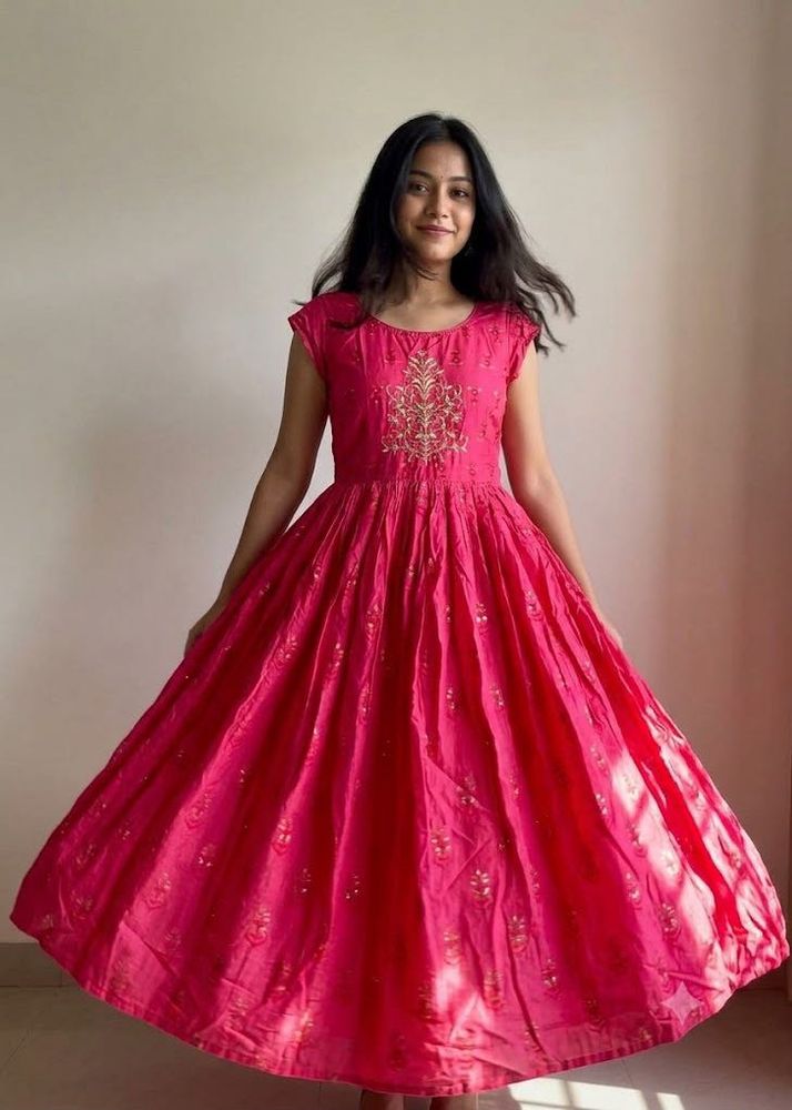 Elegant Pink Ethnic Gown