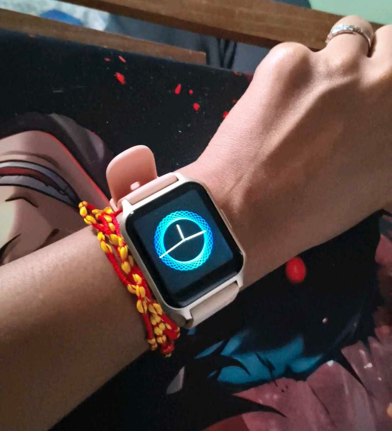 noise brio smart watch