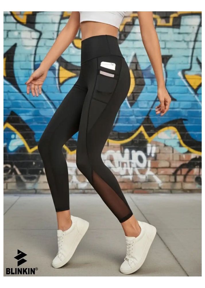 Women's Black Workout Leggings with Pockets