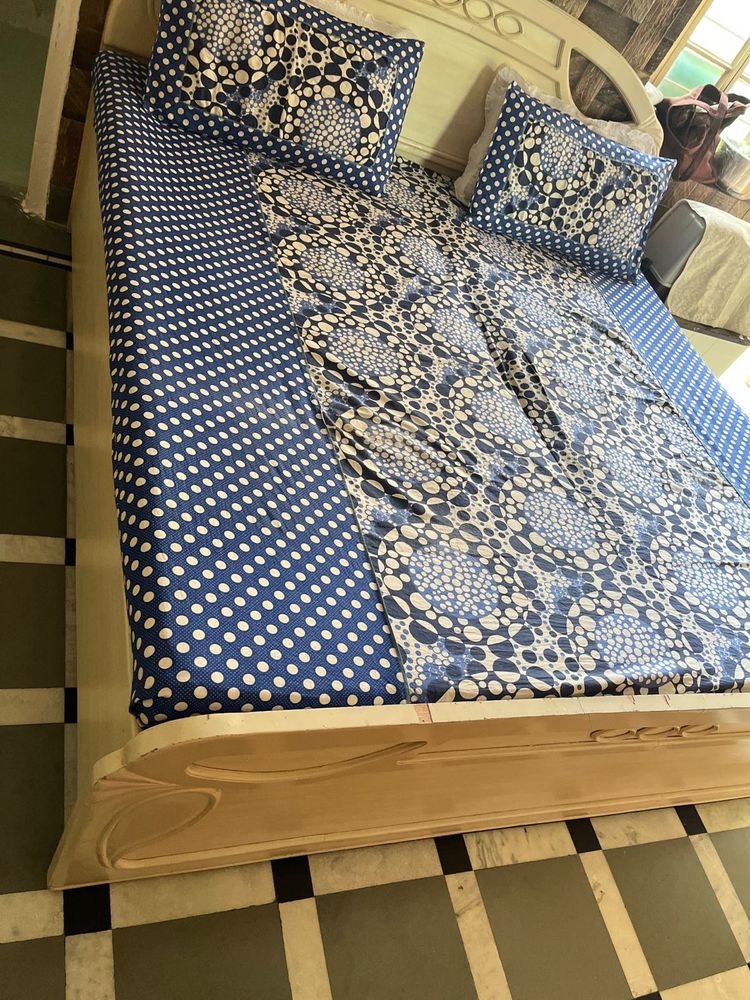 Blue &amp; White Polka Dot Bed Sheet Set