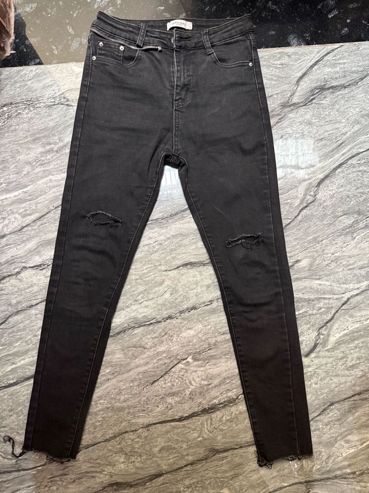 Black Ripped Skinny Jeans