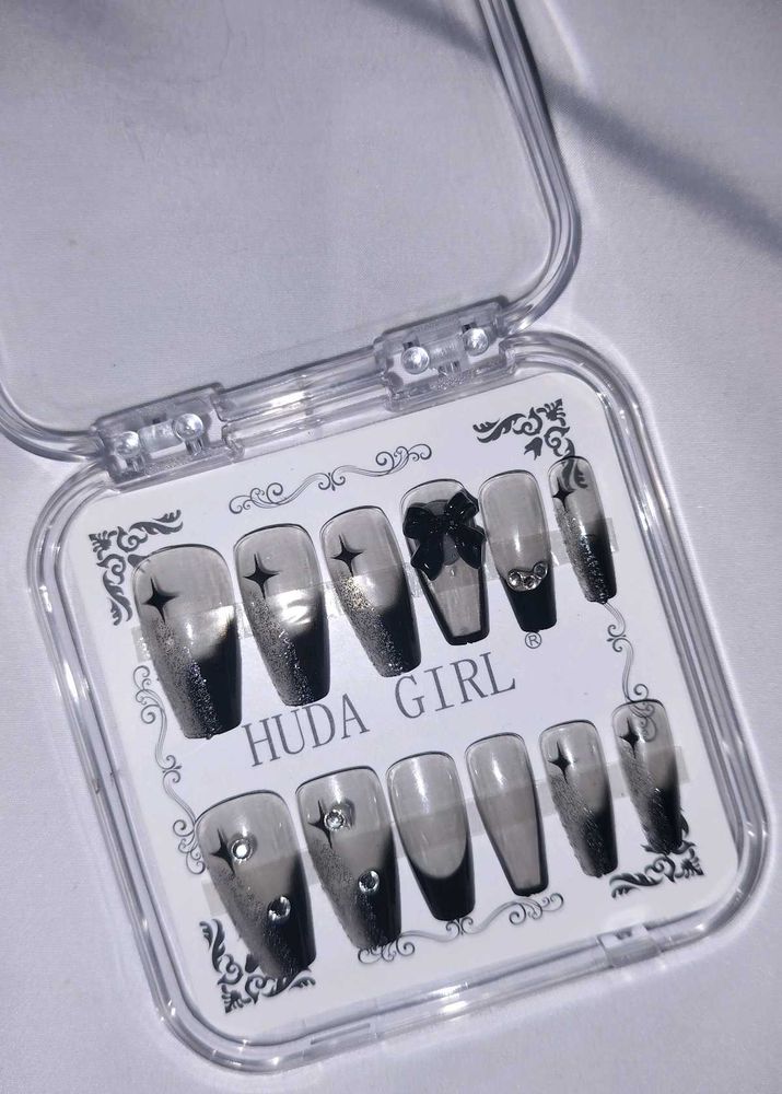 Huda Girl Press-On Nails