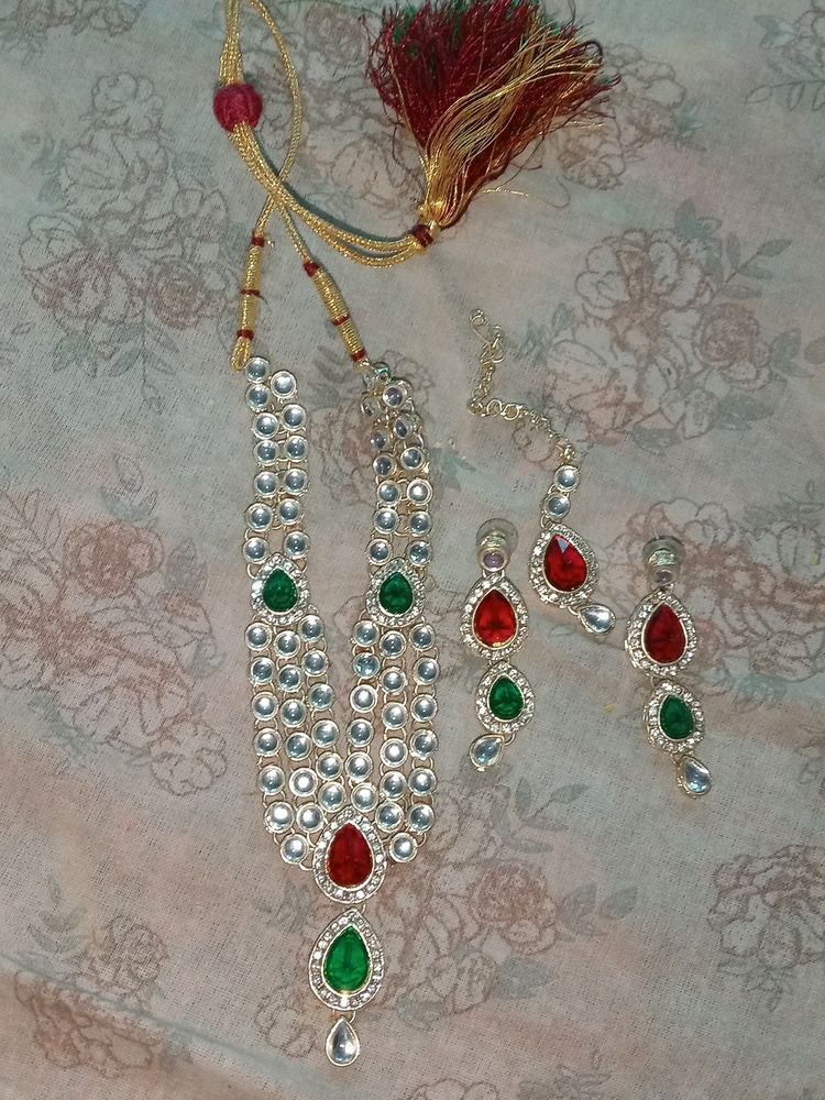 Choker Red Green Multicolour Stone Set