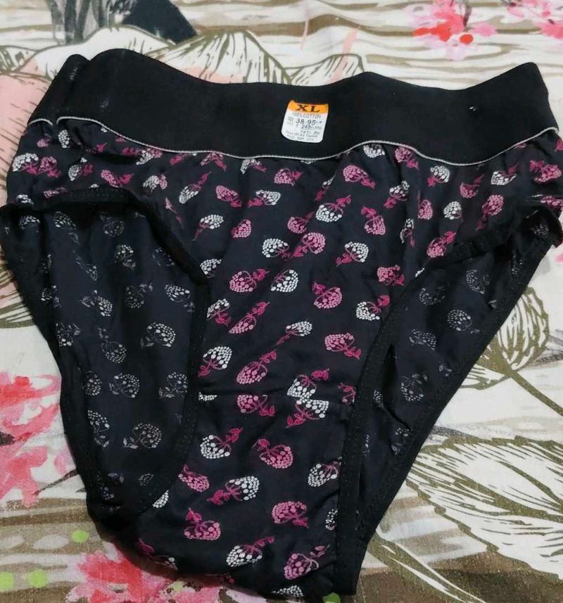 Women's Cotton Briefs with Floral Print flat