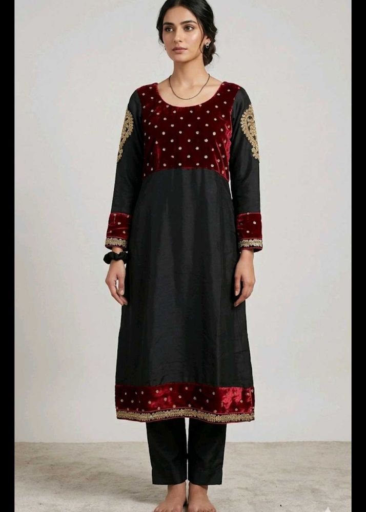 Elegant Black &amp; Maroon Kurta Set
