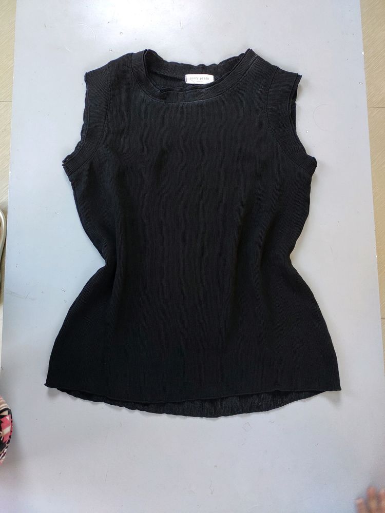Prada Top.. Barely Used.. Made In Korea