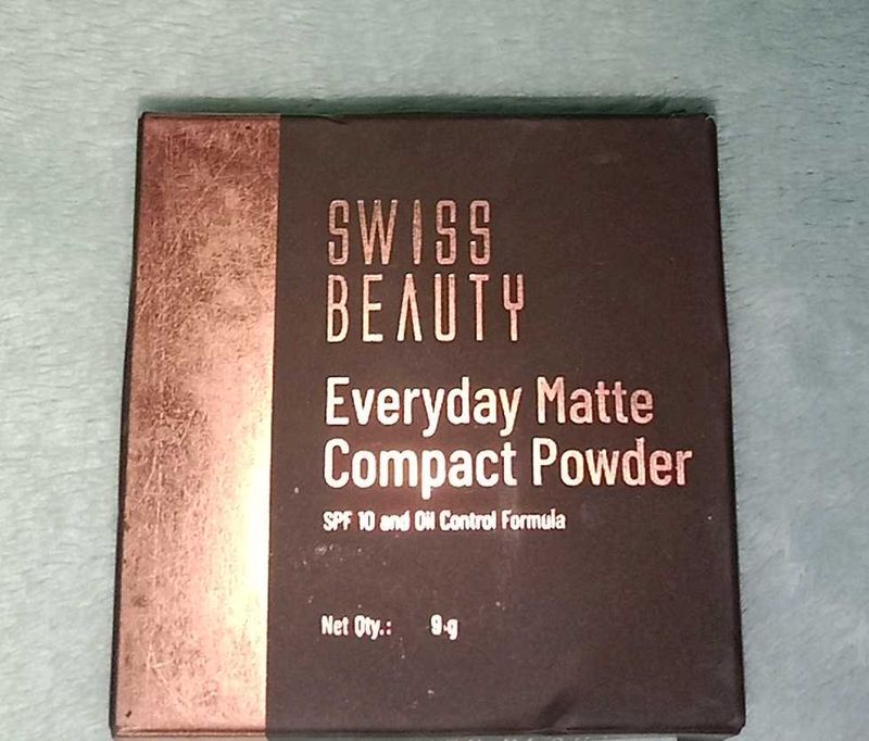Swiss Beauty Everyday Matte Compact Powder