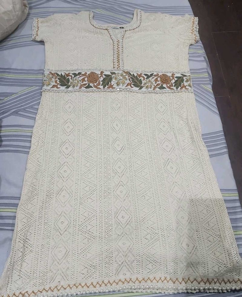 Elegant Cream Lace Kurta Medium Size