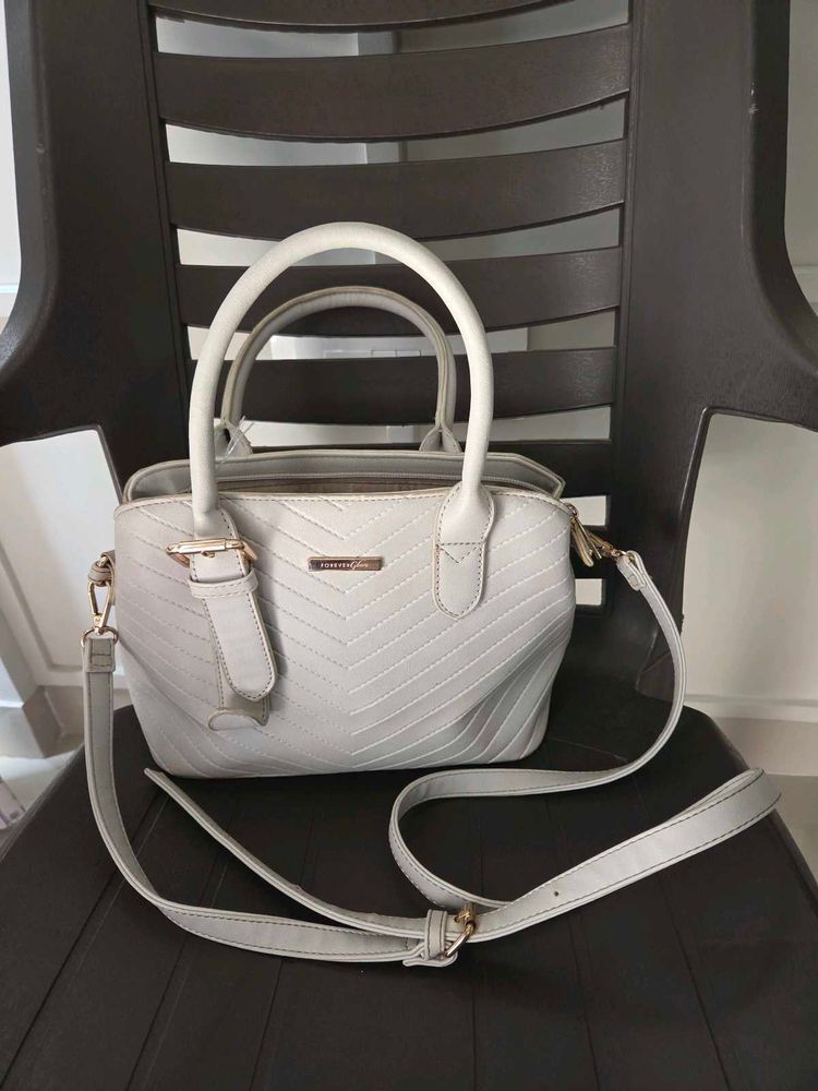 Chic Grey Handbag with Detachable Strap