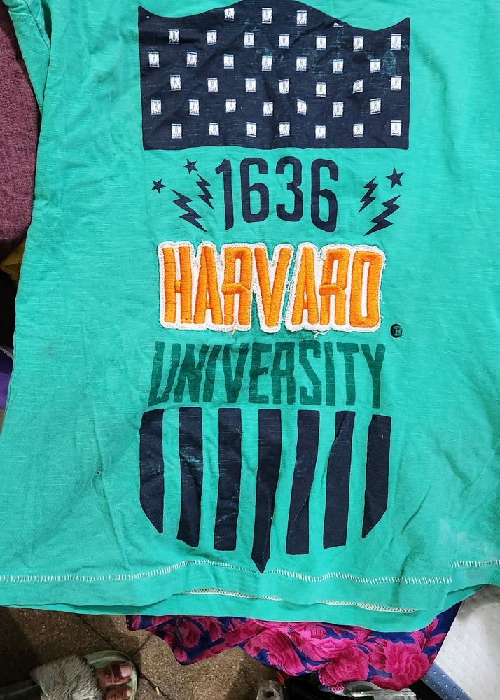 Harvard Top With Embroidery Logo