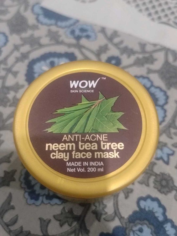 WOW ANTI ACNE NEEM TEA TREE CLAY FACE MASK