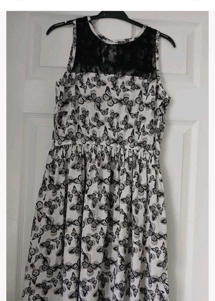 Chic Butterfly Print Dress