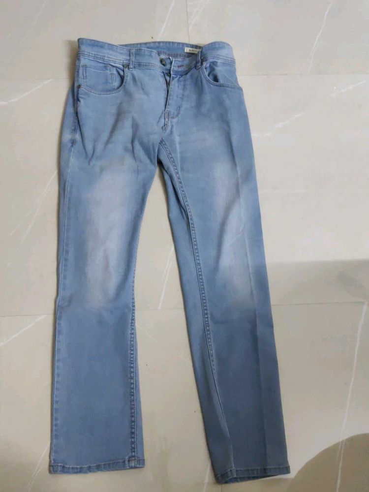 Men’s Blue Jeans – Good Condition