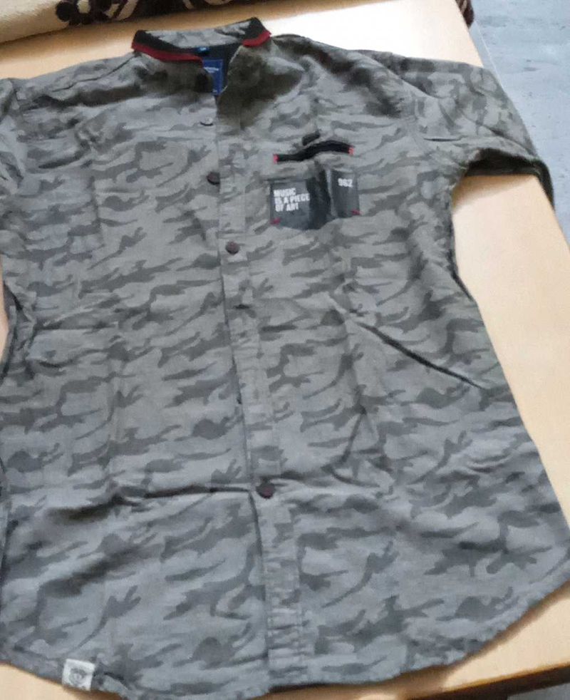 Men's Camouflage Print Shirt