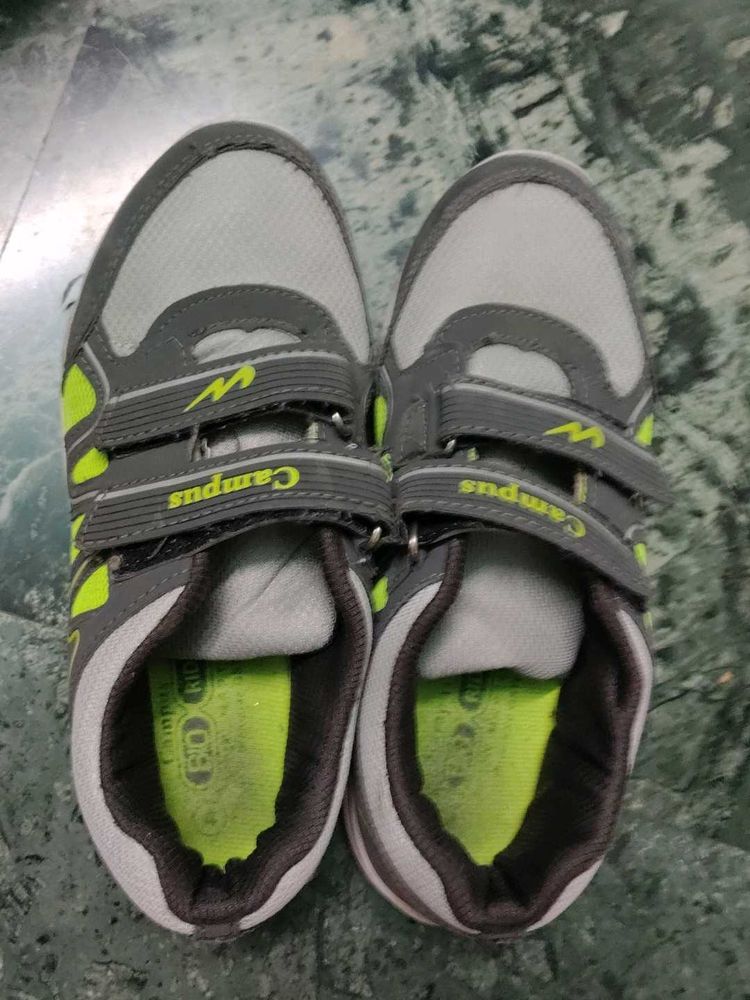 Campus Grey &amp; Neon Sports Shoes