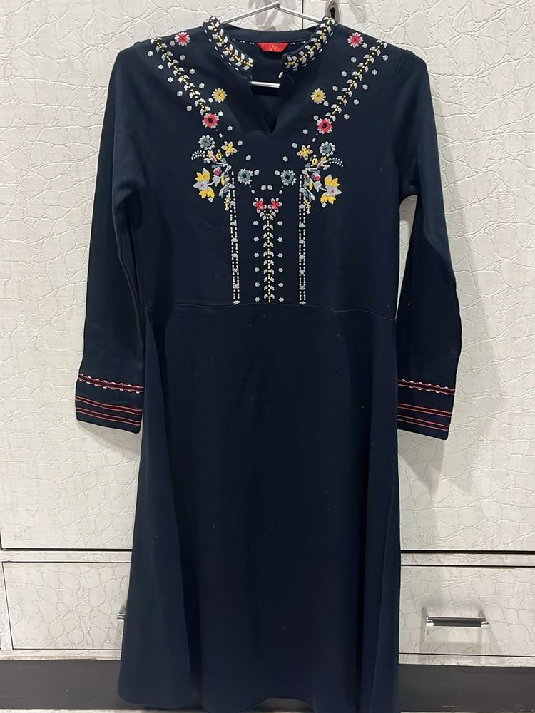 brand -“W” Elegant Embroidered Woolen Kurta