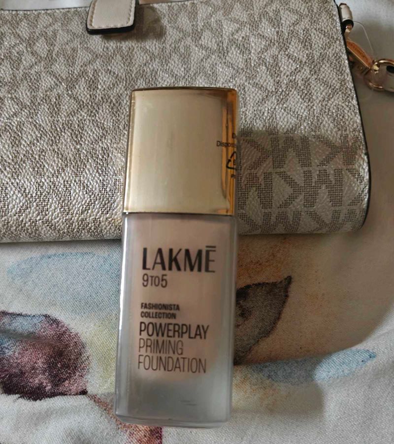 Lakme 9 to 5 Powerplay Priming Foundation