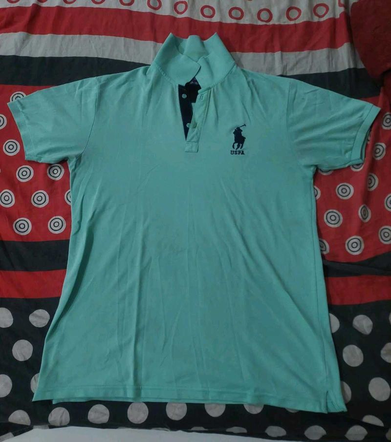Polo T-Shirt Just Like New with pant free