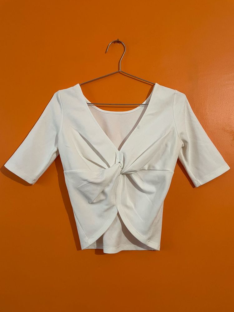 Chic White Twisted Front Top
