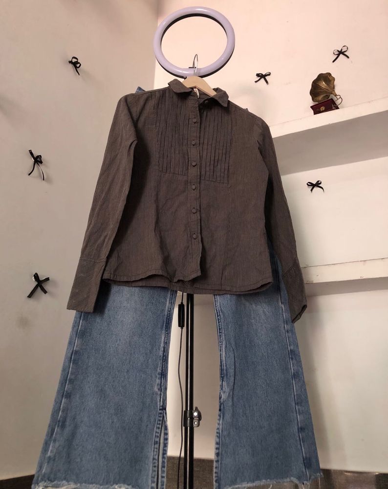 Chic Brown Button-Up Blouse🖤