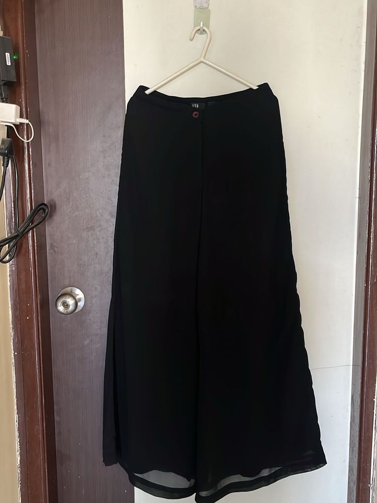Chic Black Wide-Leg Pants / Pallazo