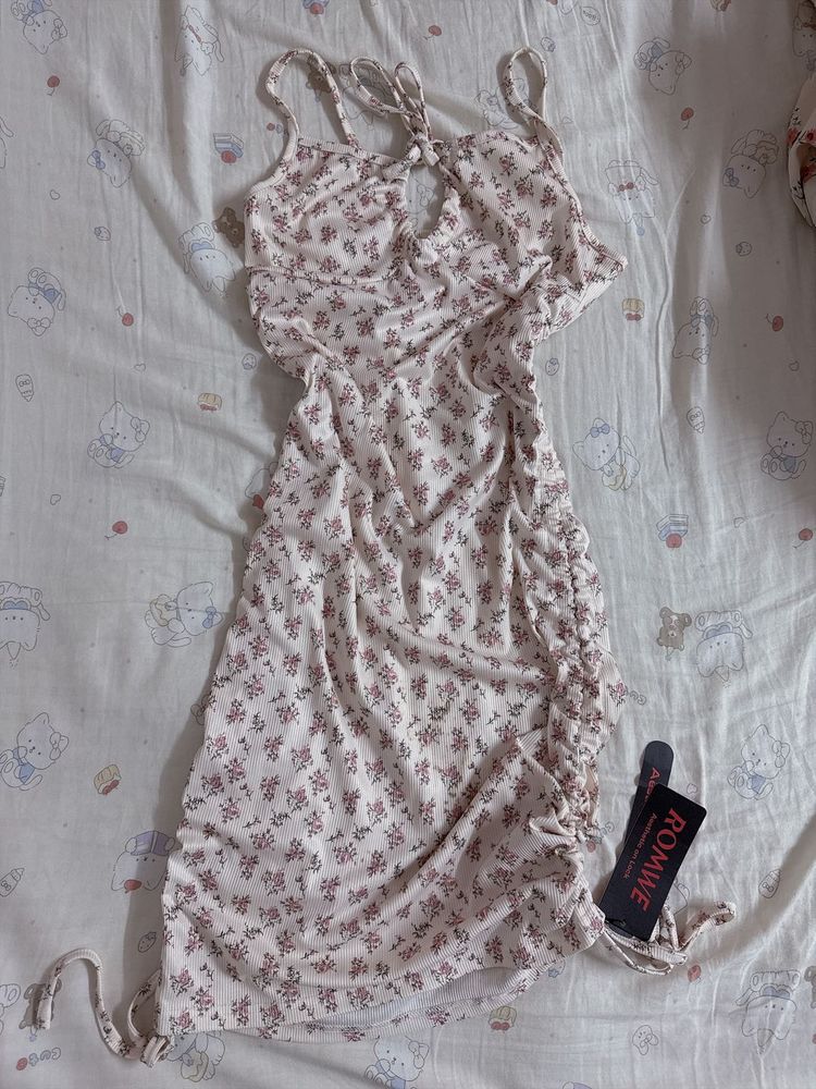 pink fitted dress