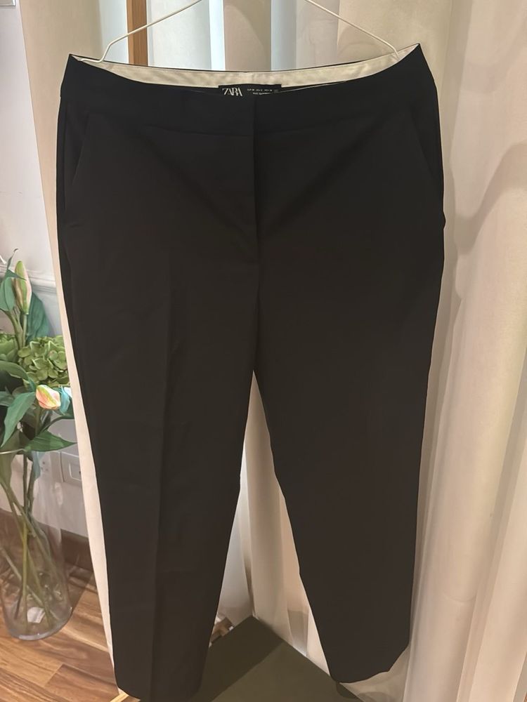 Classic Black Zara Trousers US6