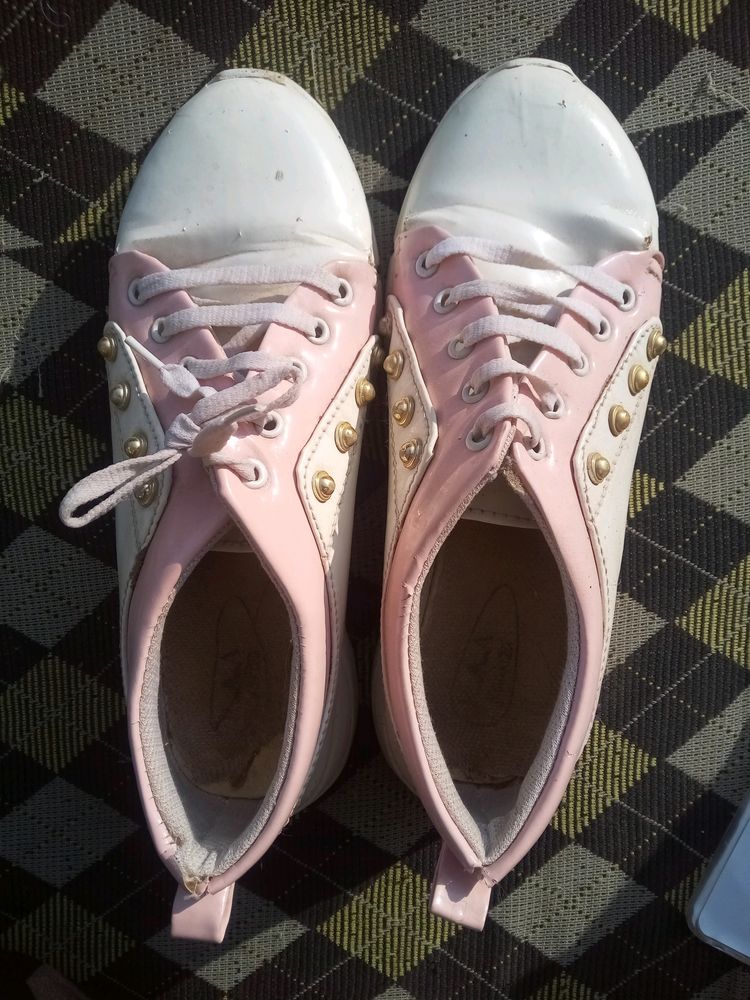 Casual Sneakers ⚠️ Offer In Coins