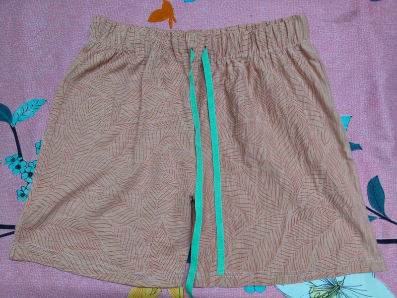 Comfy Peach Leaf Print Shorts