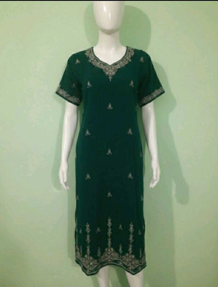 Elegant Green Embroidered Kurta