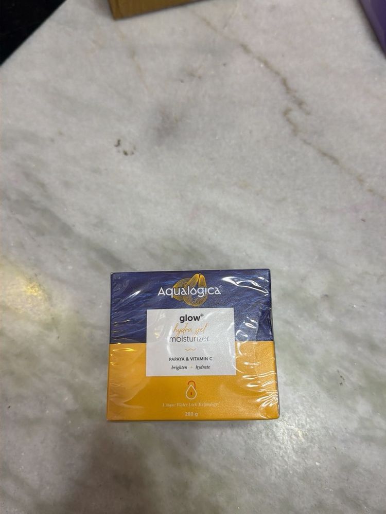 Aqualogica Glow+ Hydra Gel Moisturizer