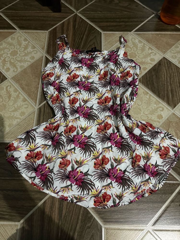 Floral Print Spaghetti Strap Top