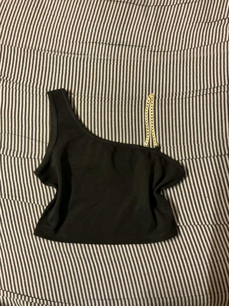 Chic One-Shoulder Black Top