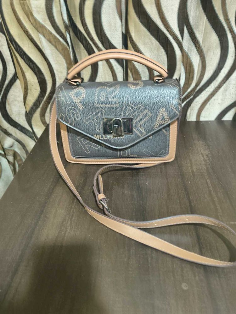 MLLPARS Black &amp; Tan Handbag | Shoulder &amp; Crossbody