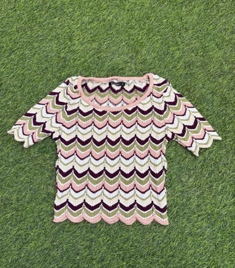 Retro Chevron Knit Cropped Top