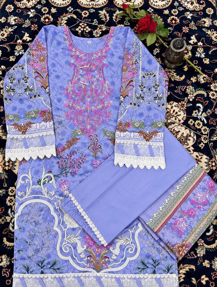 Lavender Kurta Set with Intricate Embroide