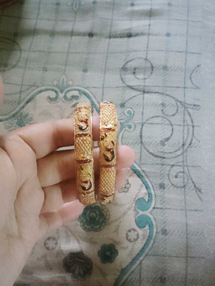 Golden Bangles (Set of 2)