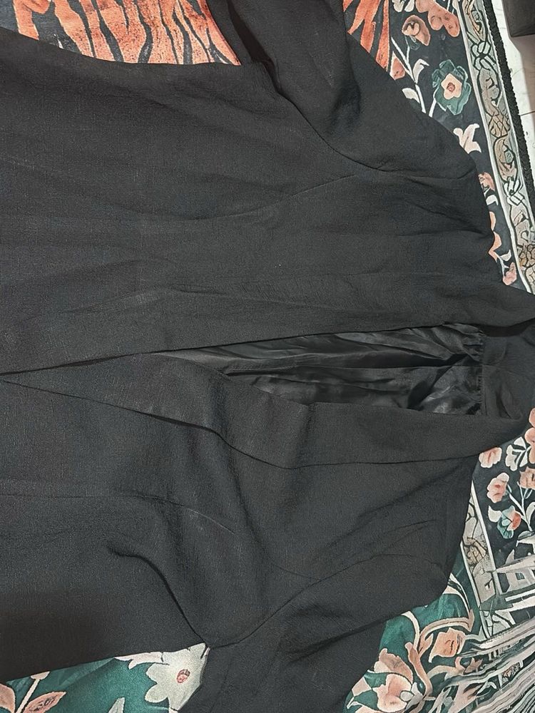 Chic Black Blazer Jacket