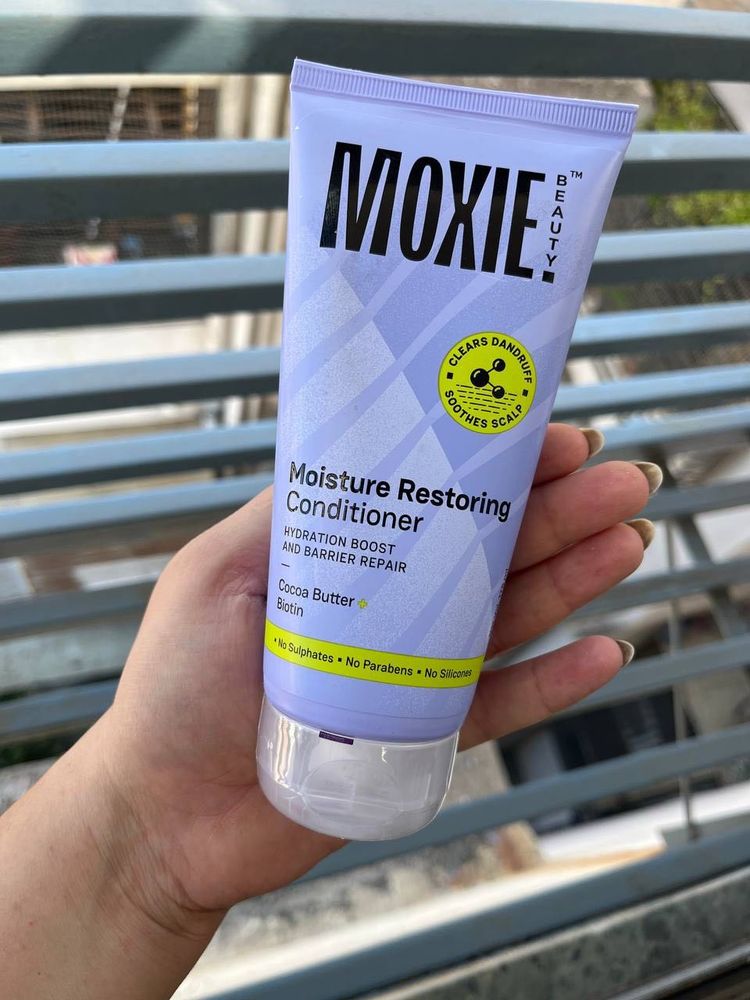 Moxie Beauty Moisture Restoring Conditioner