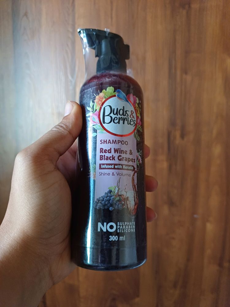 Buds&amp; Berries Red Wine &amp; Black Grapes Shampoo