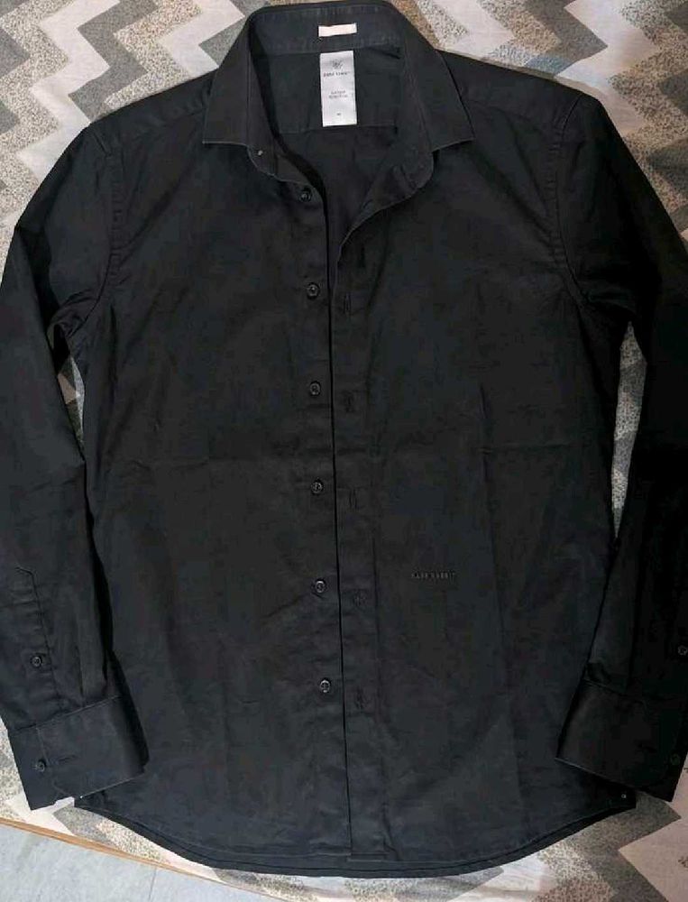 Classic Black Men's Dress Shirt..size:-M