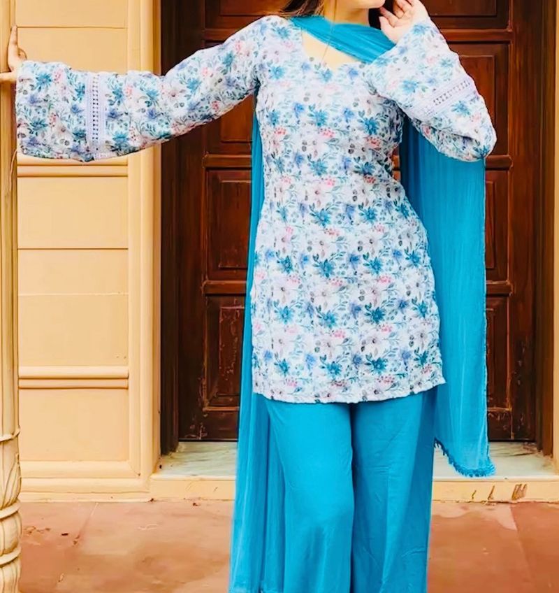 Beautiful Floral Print Kurta Set with Dupatta